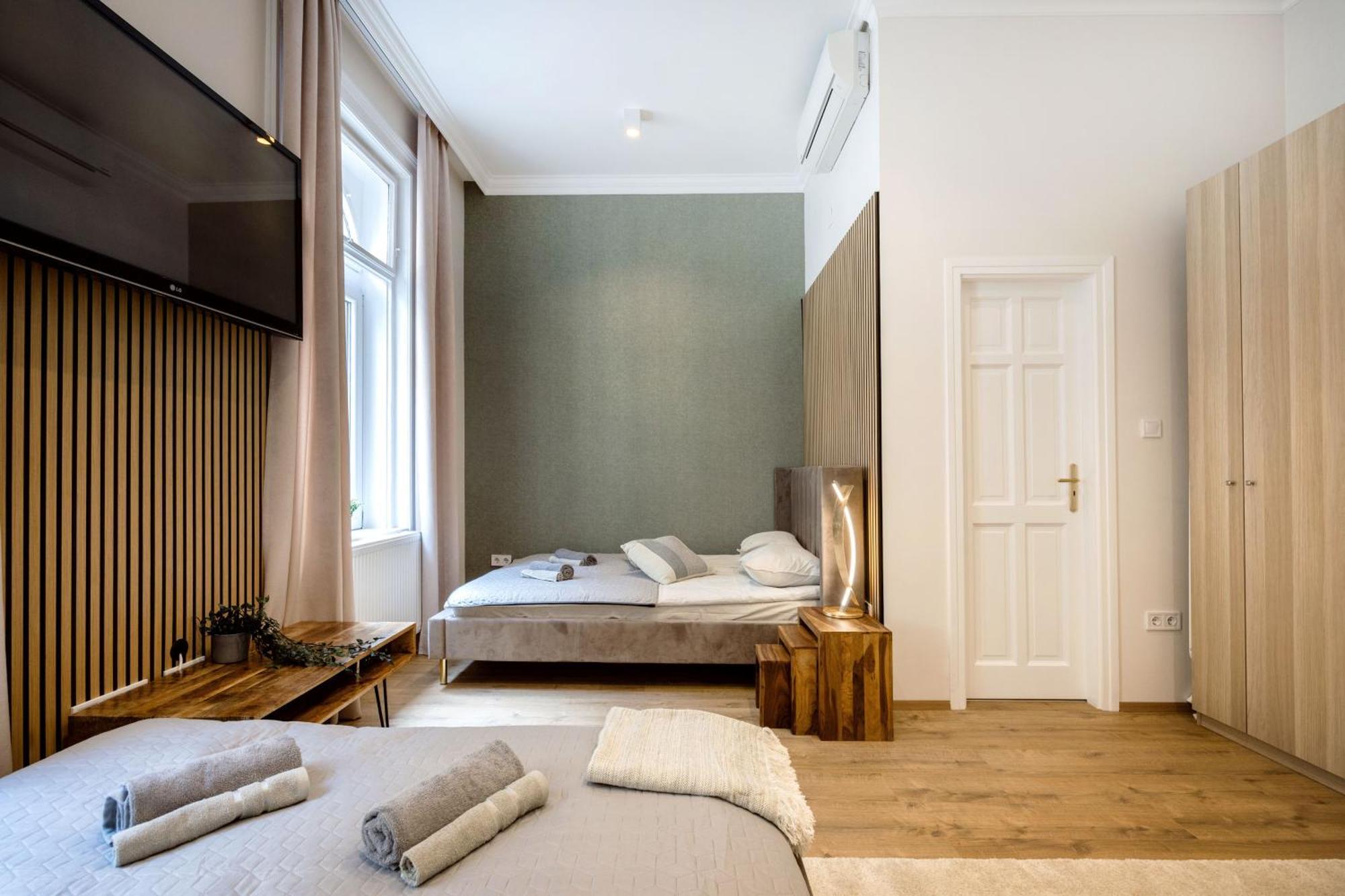 Ferienwohnung Sleek Downtown Living Budapest Exterior foto